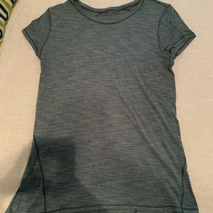 Lululemon short sleeve top